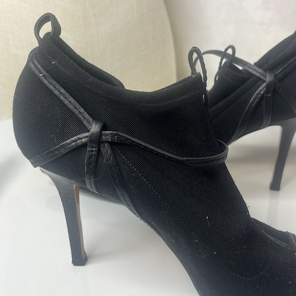 GUCCI VINTAGE SCUBA STRETCH STRAPPY ANKLET BOOTIES - Picture 9 of 11